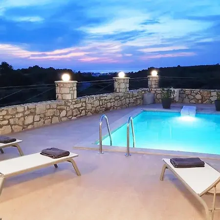 Natural View With Private Pool *